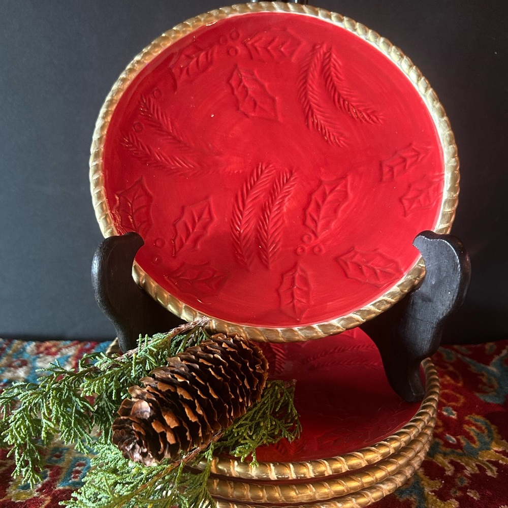 4 Studio‎ Nova Woodland Holly Christmas Dessert/Appetizer Plates Handpainted